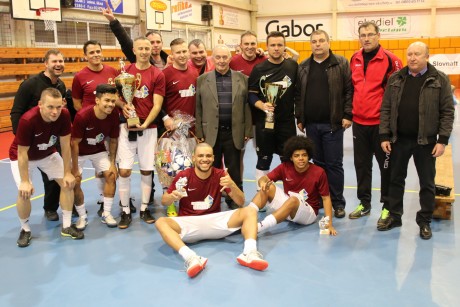 IMG_3892 víťazné mužstvo